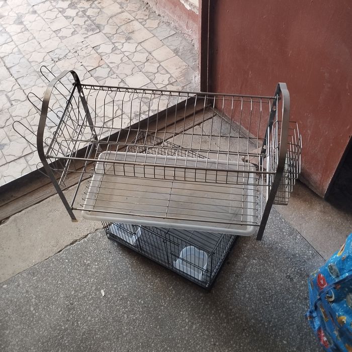 Сушилка для посуды,бу норм.состаяния .