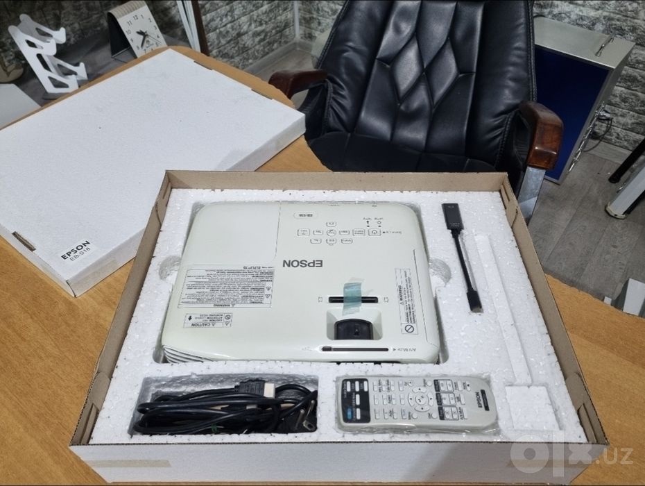 Продам Epson EB-S400 Full HD