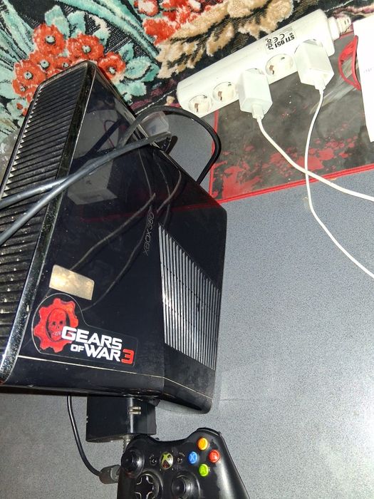 Vând sau schimb Xbox 360