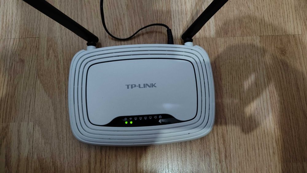 Router TP-Link    .