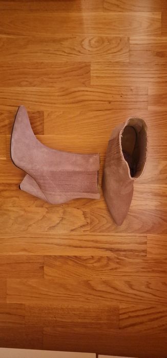 Ghete din piele întoarsă cu toc mar 39