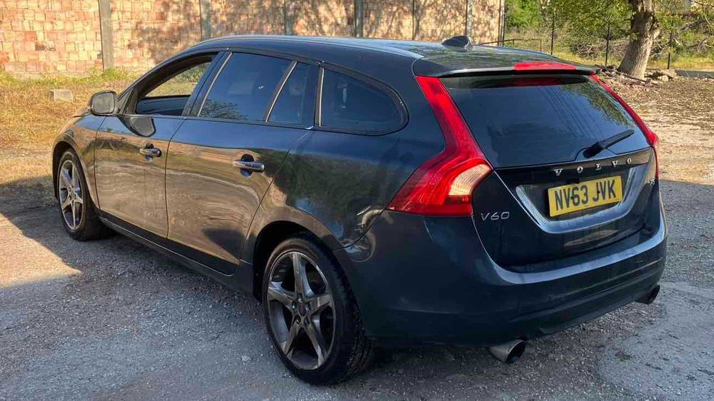 Volvo V60 2010-2014 НА ЧАСТИ