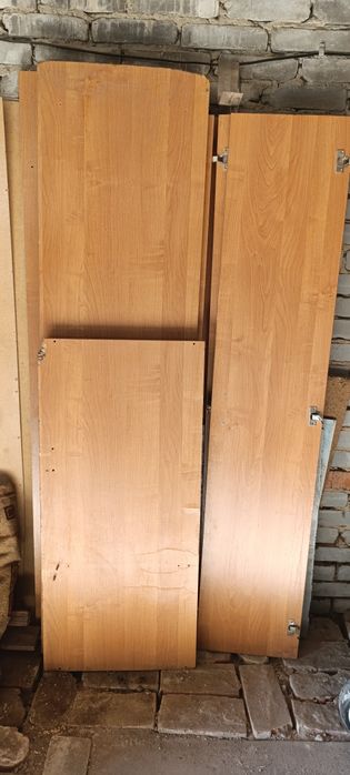 Продам платеный шкаф