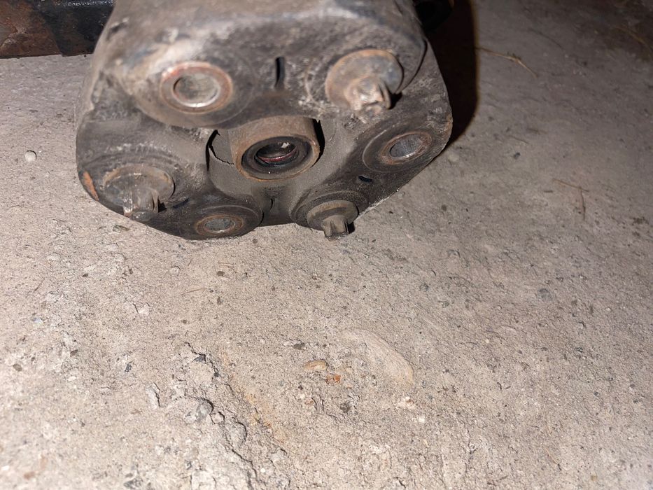 Vând cardan + differential BMW f320i manual 2012 separat sau împreună