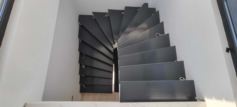 Trepte din lemn scari din lemn