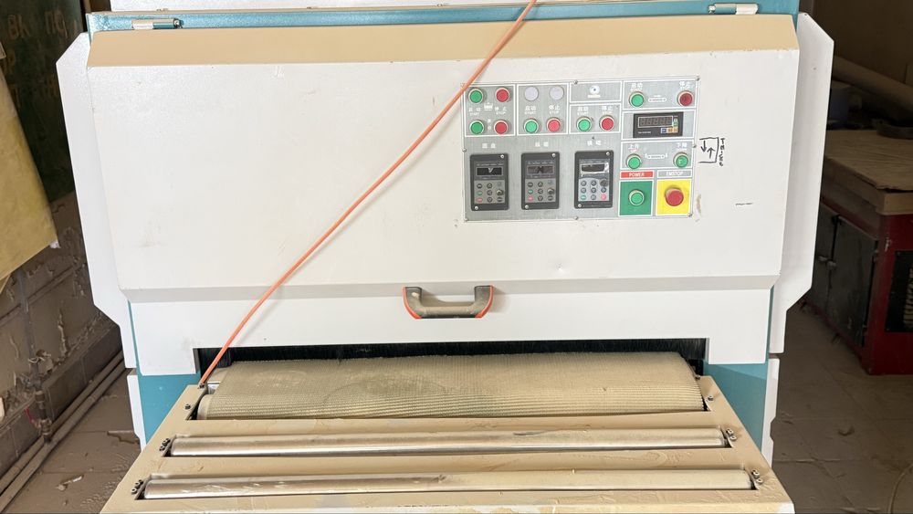 Рельефно-Шлифовальный  Станок