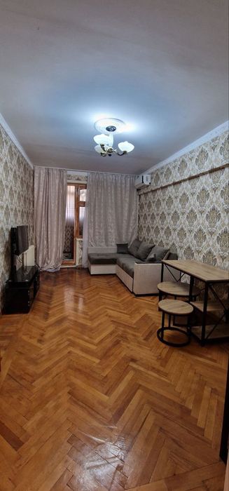 Юнусабад 4 Билюр 2/1/4 балкон 2х6м, мебель и техника