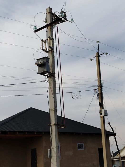 Столба и трансформатор