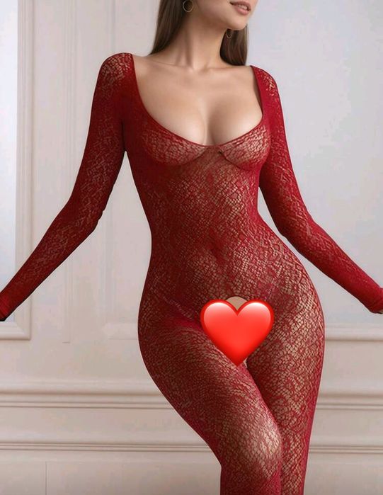 Еротично бельо цвят червен