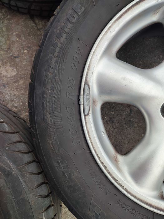 4 бр. 16" лети джанти Subaru с летни гуми 215/60/16 Tigar
