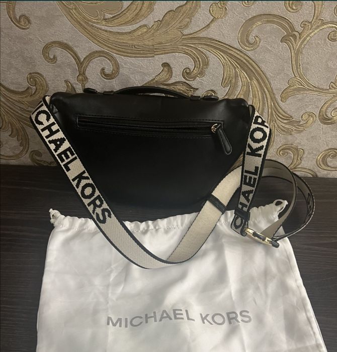 Промо цена 170лв - Michael kors , дамска чанта!
