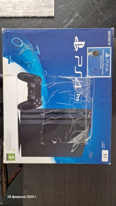 Продам приставку PS4 PRO