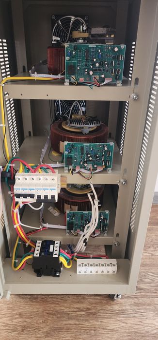 Ac Automatic voltage regulator