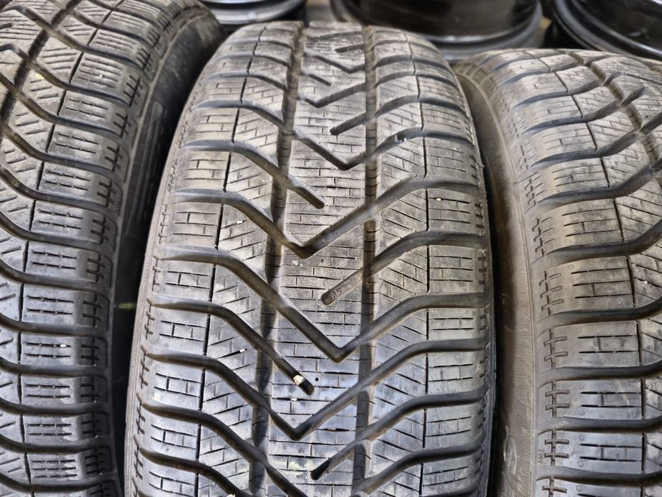 4 anvelope iarna Pirelli 195 55 17 stare buna