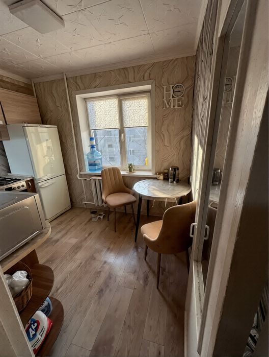 Продам 2 комн квартиру.Омский проект.