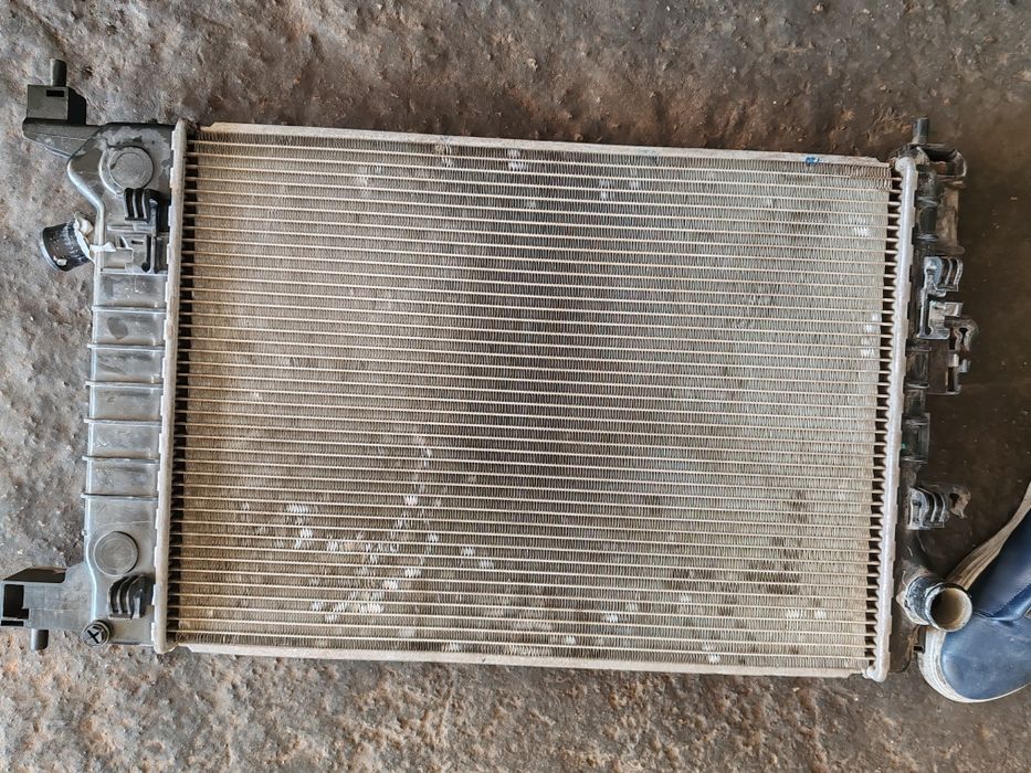 Cobalt avtomat va mehanika radiatorlari