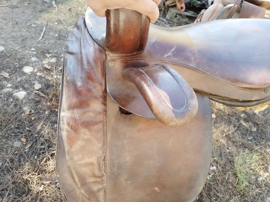 Șa călărie de piele de concurs