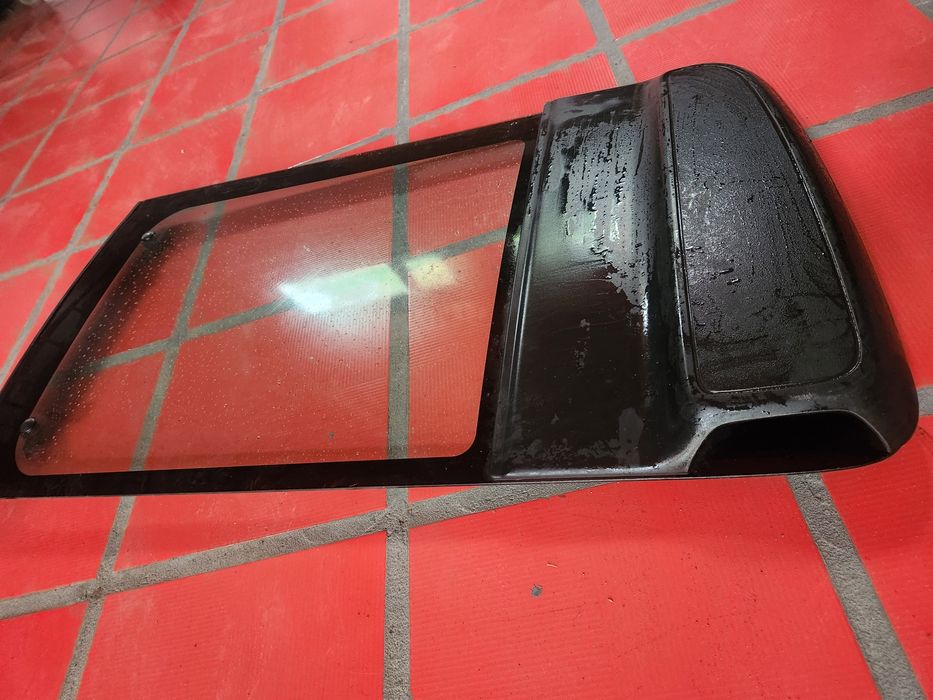 Дверь на минипогрузщик