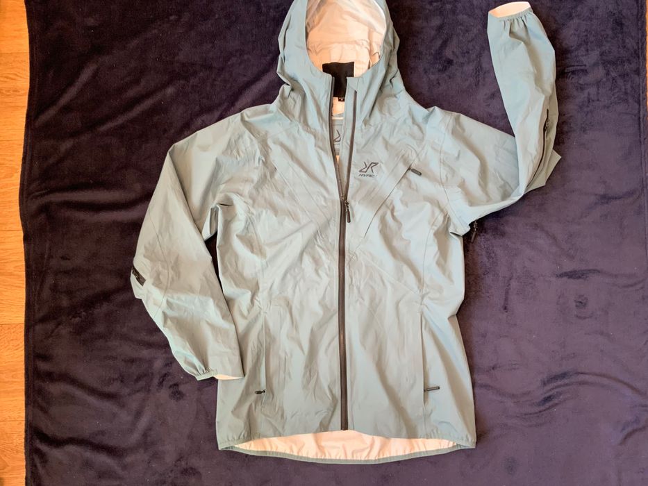 Revolution Race-оригинално яке 40м