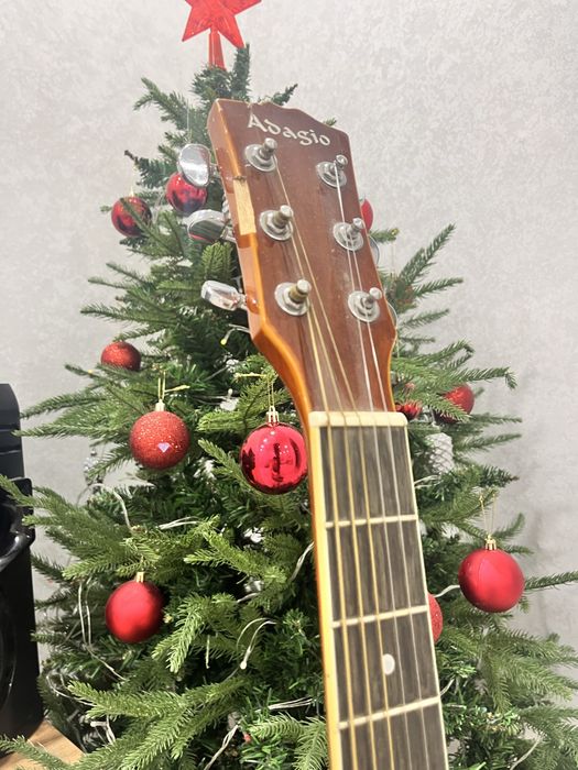 Гитара Акустика.