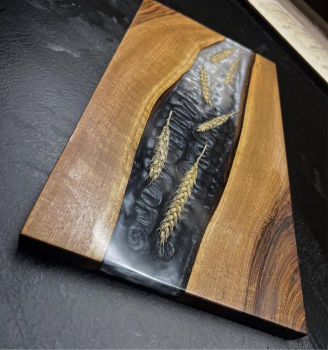 Уникални дъски за рязане и сервиране на мезета от орех и дъб