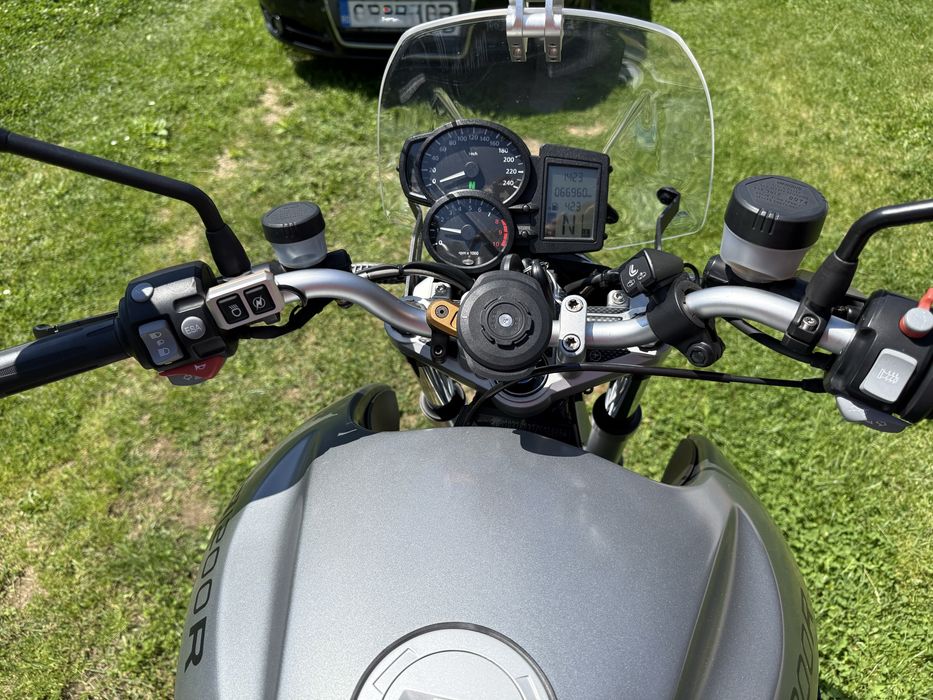 BMW R1200R - ABS