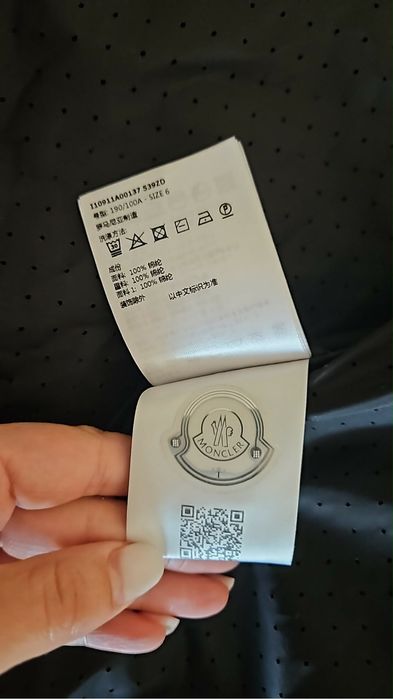Geaca Moncler nr 6 XXL noua originala