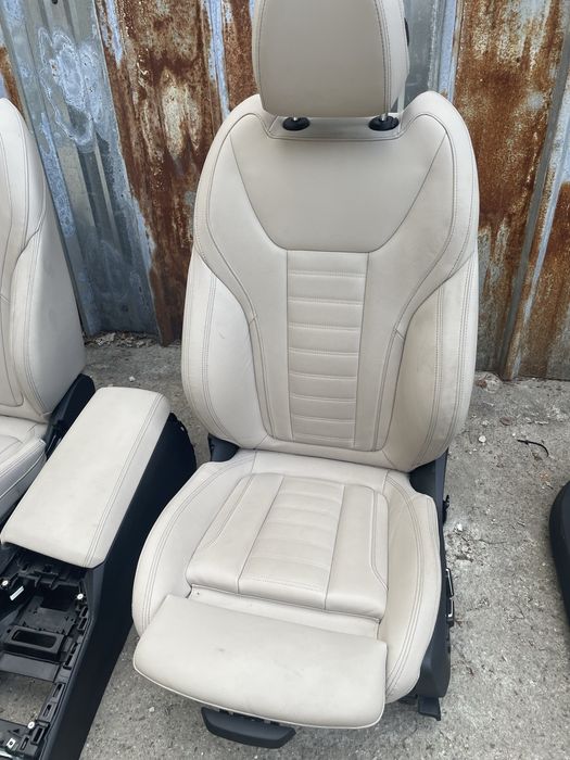 Рекаро салон БМВ 3 серия Г21 (recaro salon bmw g21)