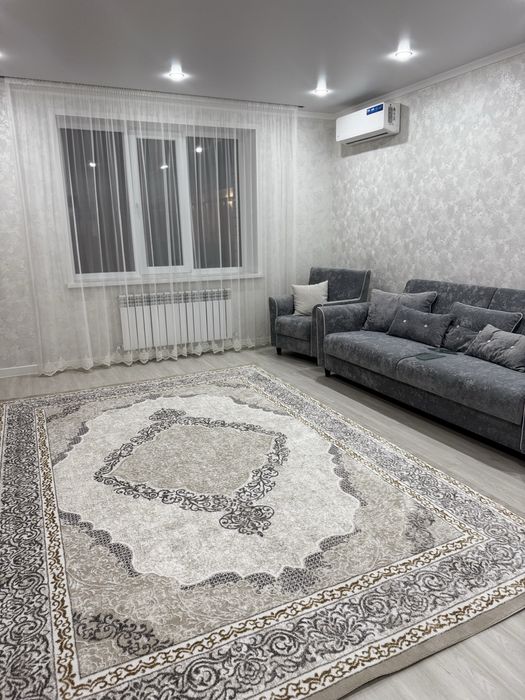 Продам квартиру 2-х комнатную .