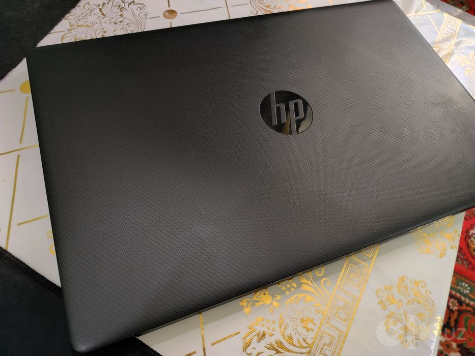 Ноутбук Hp Laptop 17, AMD Ryzen 3 5300U, 16GB озу,  256гб ssd
