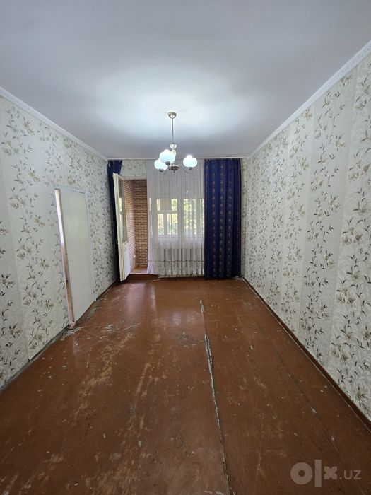 Феруза Продается квартира 1/2/4 балкон 1.5х3