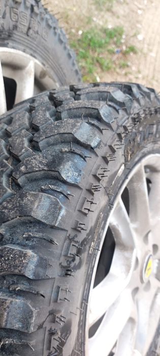 215/65/16 комплект А/Т и диски