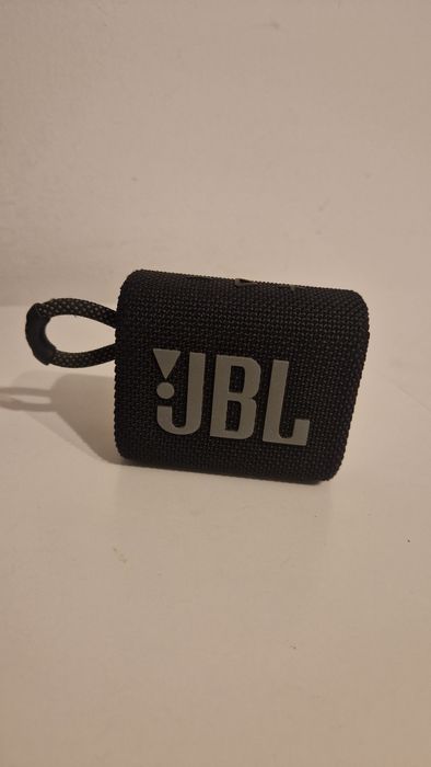 Vând boxă JBL GO3 + cablu
