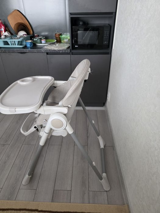 Продам детский стульчик для  кормления