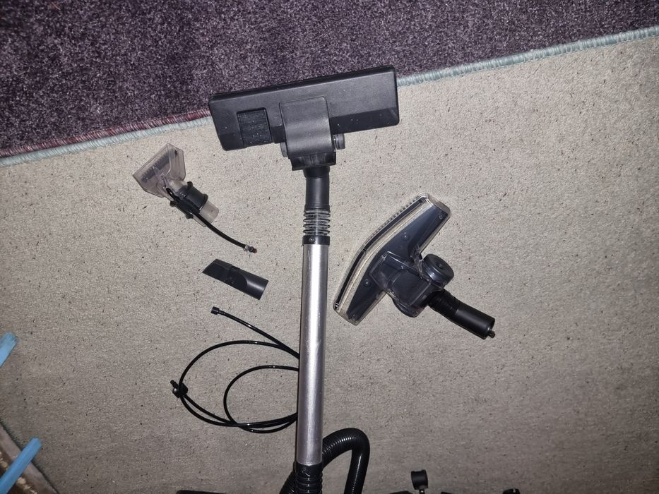 Aspirator umed-uscat 1400 W, 20 L