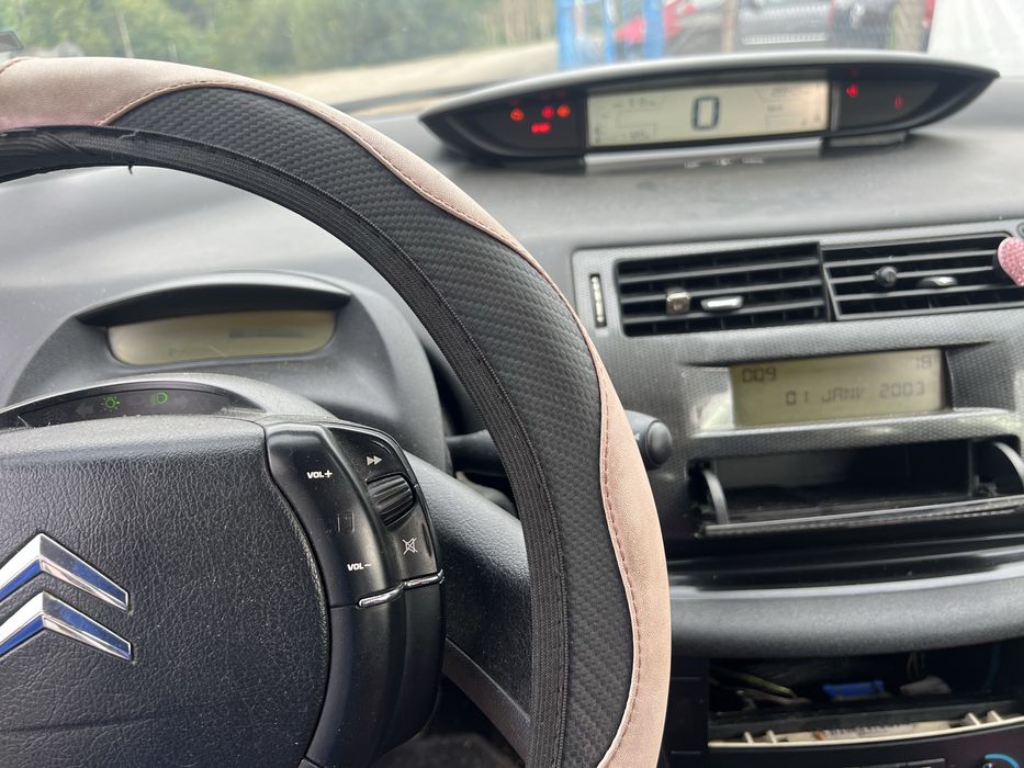 Ситроен  ц 4  1.6 хди /хечбек /2 врати