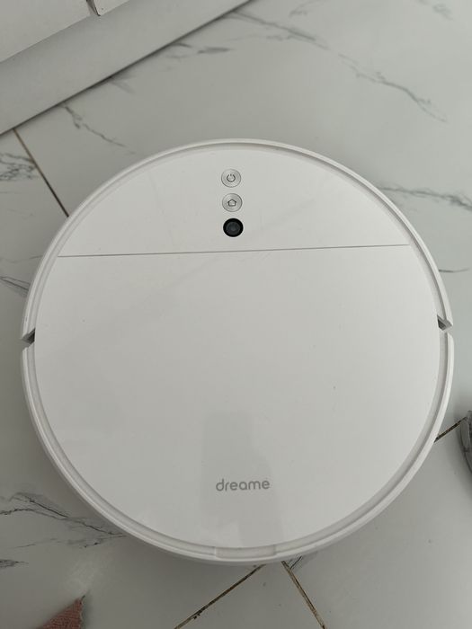 Продам пылесос робот dreame