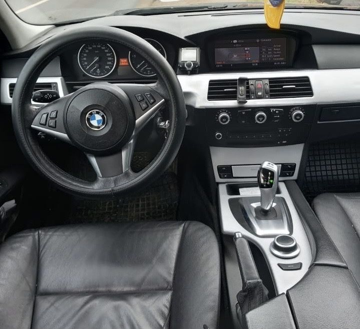 BMW 5 Series 2009 — imagine 5