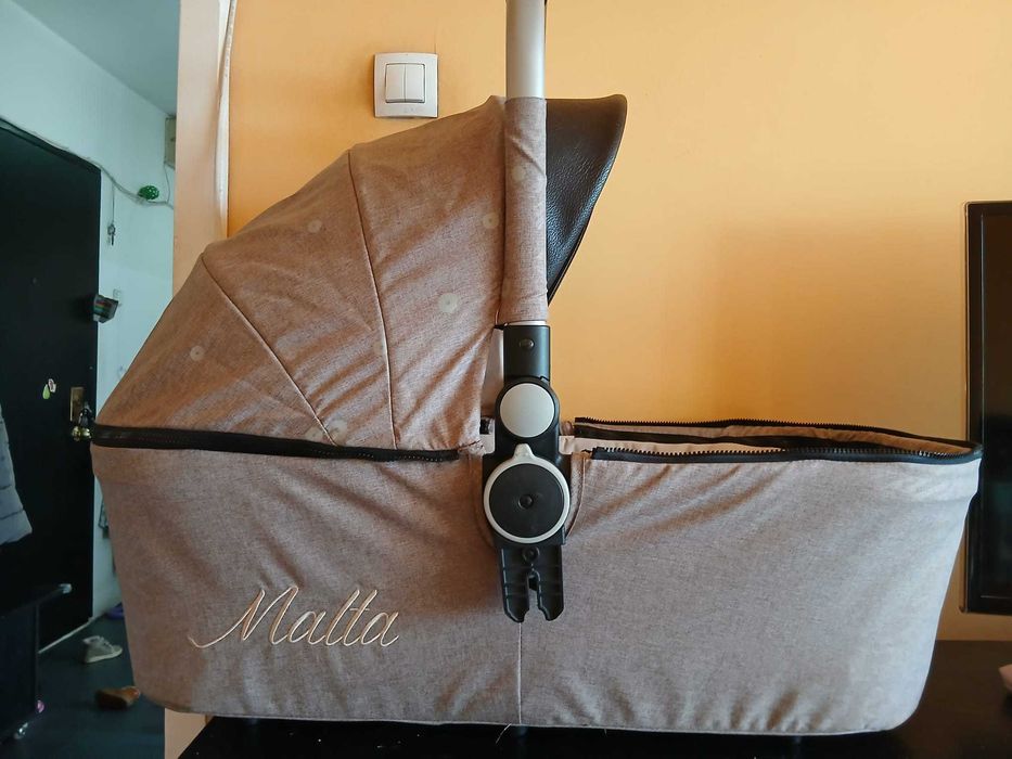 Vand Carut bebe Chipolino   3 in 1 cadru aluminiu, usor .