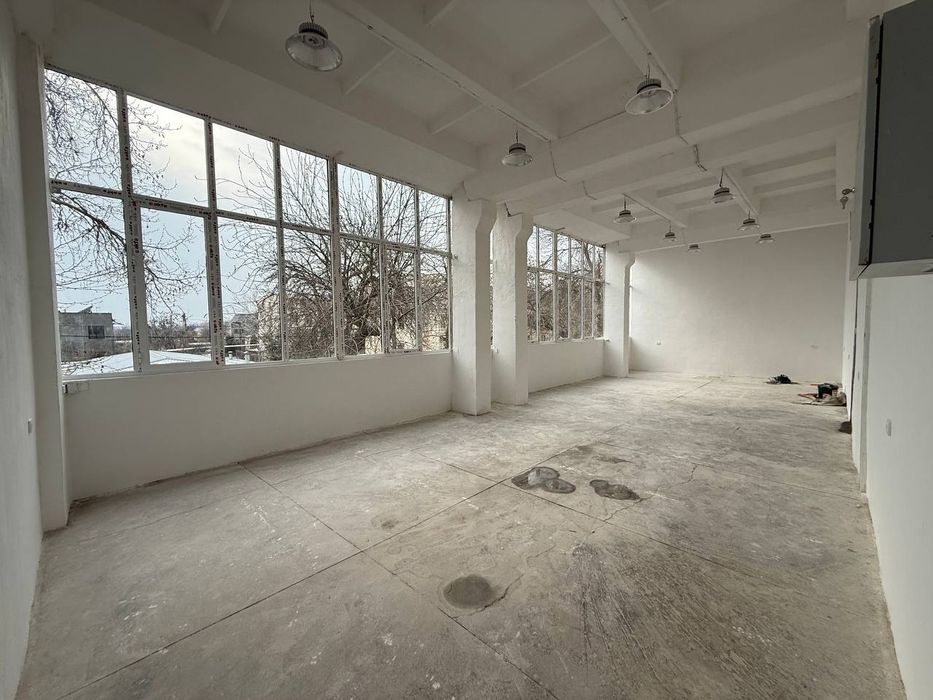 Сдаём в аренду помещение для малого и среденего бизнеса.