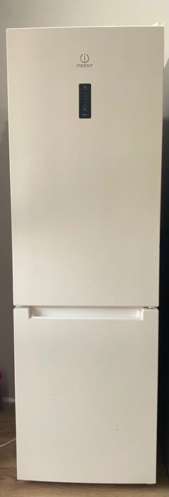 Холодильник, в хорошем состоянии