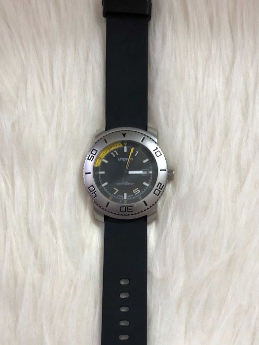 Ceas Ungaro Quartz Dimensiune 42 mm