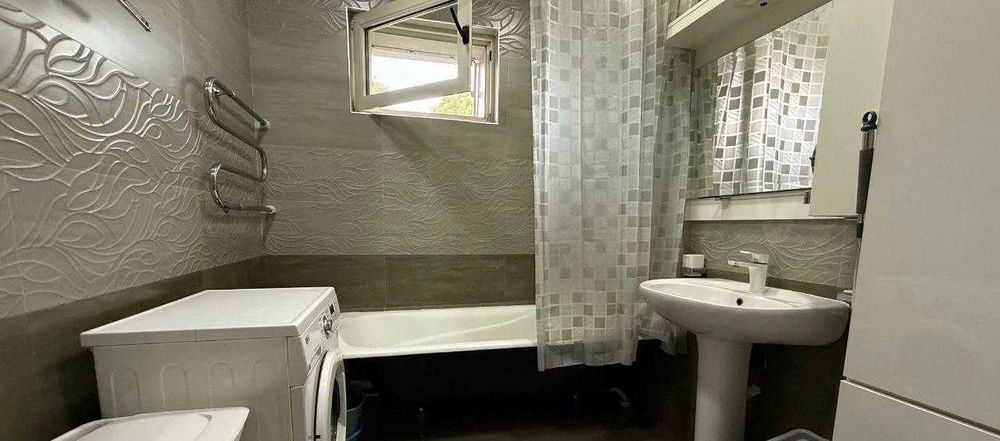 Продается квартира в Яшнабадском районе Авиасозлар 3-х ком 70м2 3-этаж