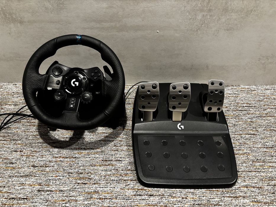 Volan gaming Logitech g923, PC/PS, In stare impecabila CU FACTURA!