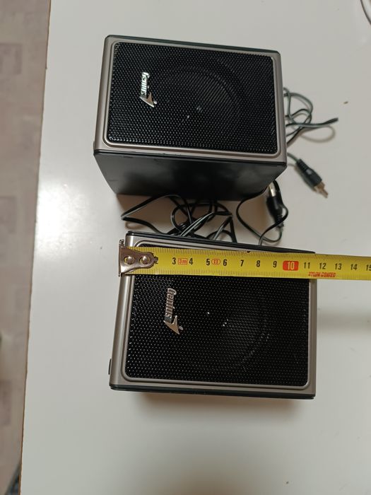Продам Сателлиты genius