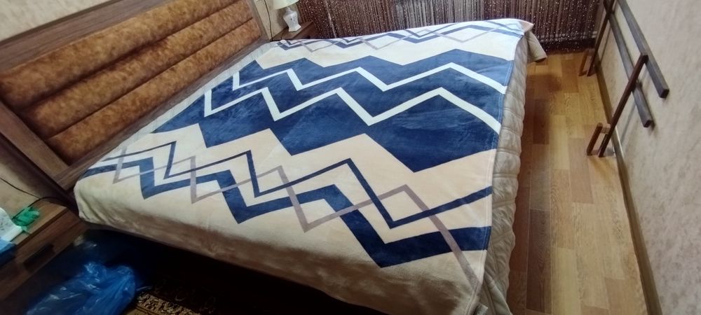 Продам покрывало-плед.