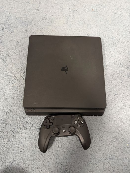 Playstation/ps4 slim