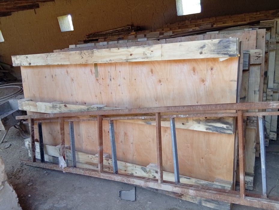 Kotta paddonlar sotiladi 2.40x 1.15