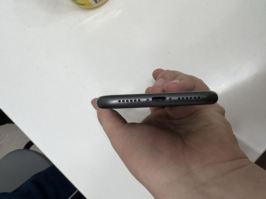 Айфон 11 срочноо