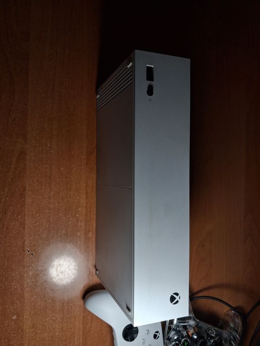 Xbox series s.                .